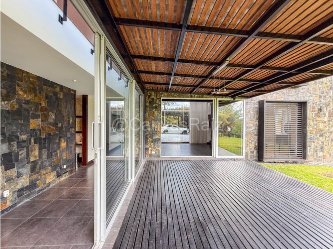 Casa de 4 alcobas en venta en Guayabito, El Retiro, 325 m² · foto 9 de 24