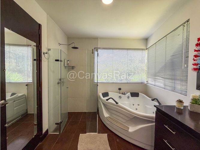 Casa de 4 alcobas en venta en Guayabito, El Retiro, 325 m² · foto 19 de 24