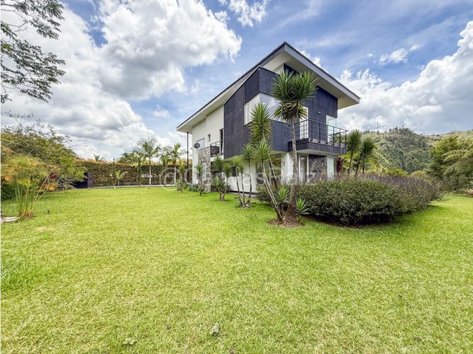 Casa de 4 alcobas en venta en Guayabito, El Retiro, 325 m² · foto 24 de 24