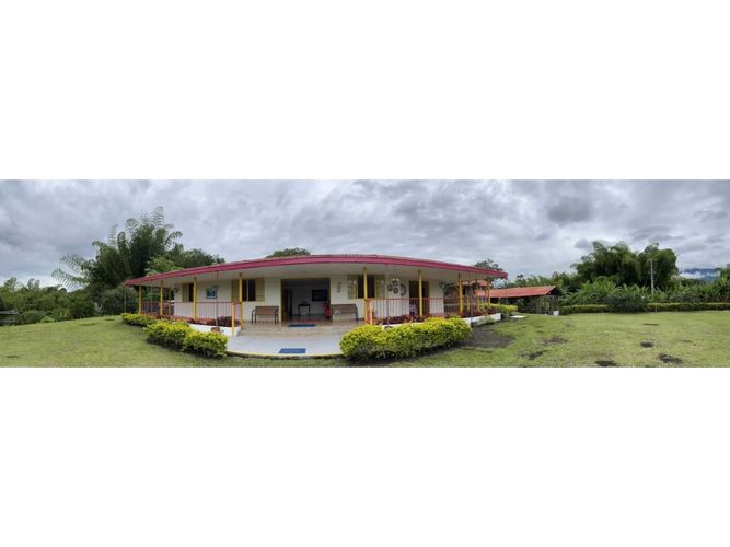 Casa de 4 alcobas en venta en Vía El Caimo, Armenia, 350 m² · foto 18 de 18