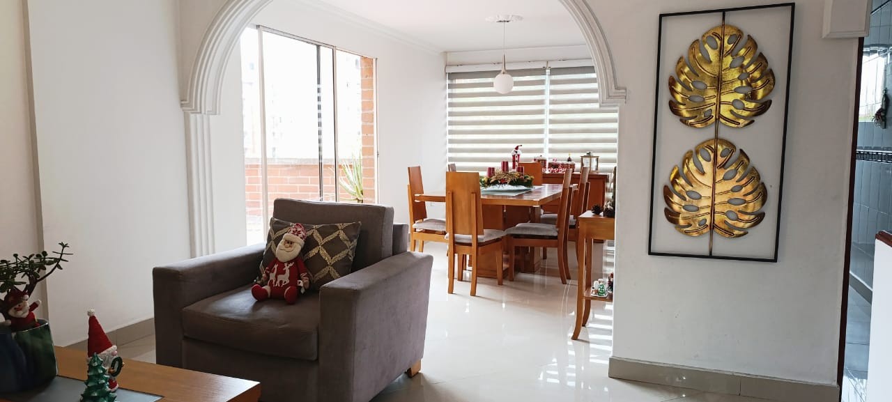 Casa en Arriendo en Loma de los bernal, Medellín