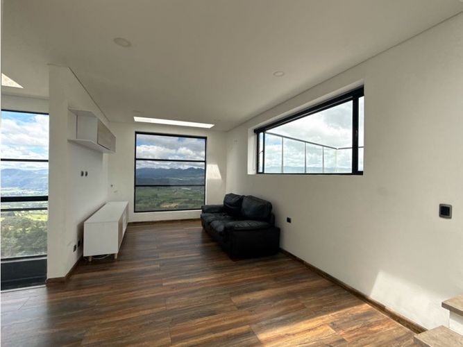 Casa de 4 alcobas en arriendo en Altos De Yerbabuena, Sopó, 800 m² · foto 7 de 20