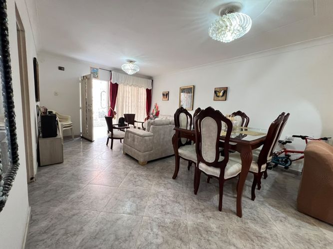 Casa de 5 alcobas en venta en Villa Colombia, Cali, 126 m² · foto 4 de 16