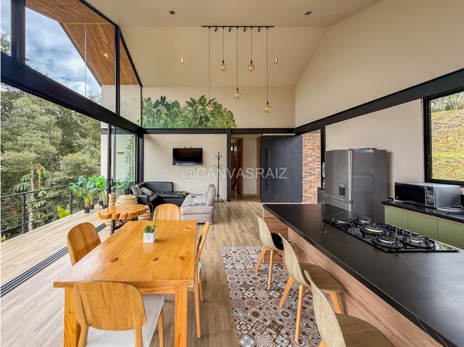 Casa de 2 alcobas en venta en Guamito, Rionegro, 125 m² · foto 2 de 19