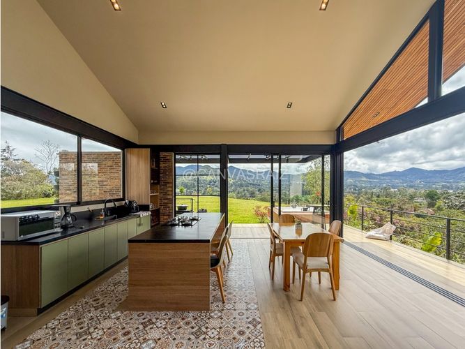 Casa de 2 alcobas en venta en Guamito, Rionegro, 125 m² · foto 3 de 19