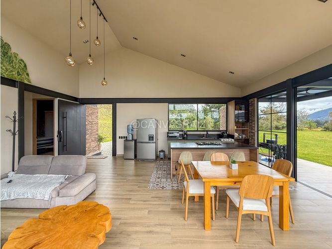Casa de 2 alcobas en venta en Guamito, Rionegro, 125 m² · foto 11 de 19