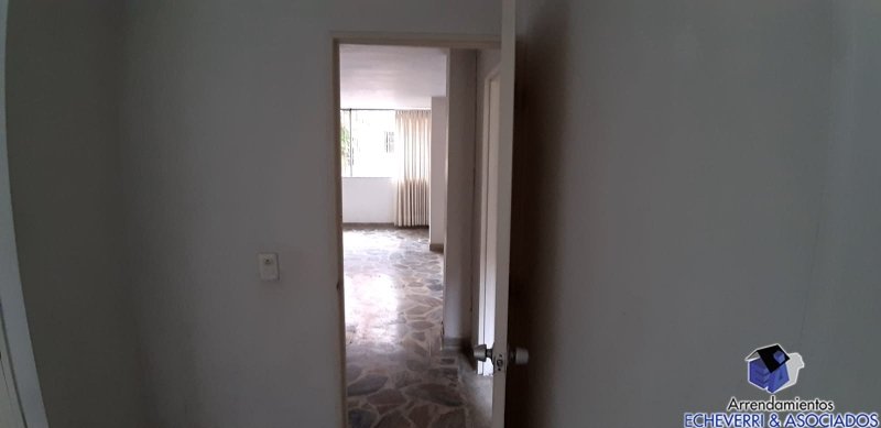 Apartamento en venta en Zona Centro, Envigado · foto 3 de 11