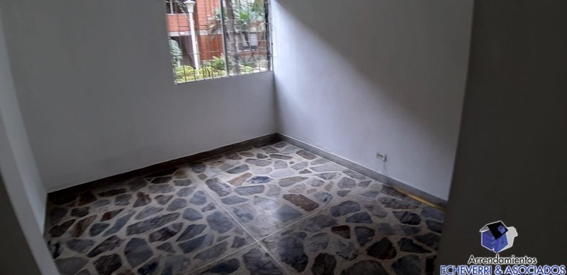 Apartamento en venta en Zona Centro, Envigado · foto 7 de 11