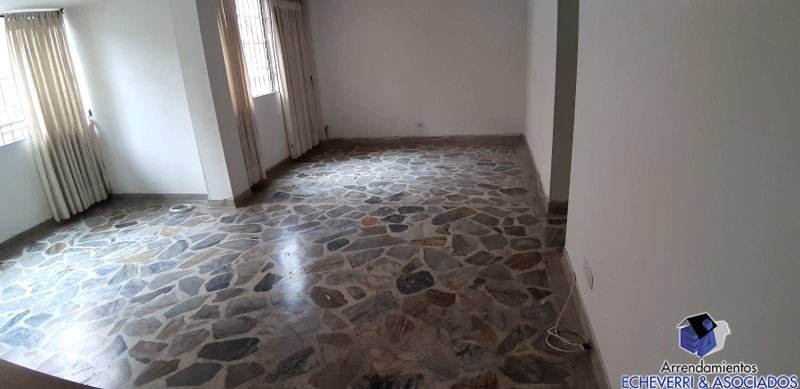Apartamento en venta en Zona Centro, Envigado · foto 8 de 11
