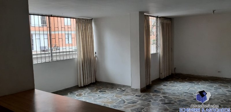 Apartamento en venta en Zona Centro, Envigado · foto 9 de 11