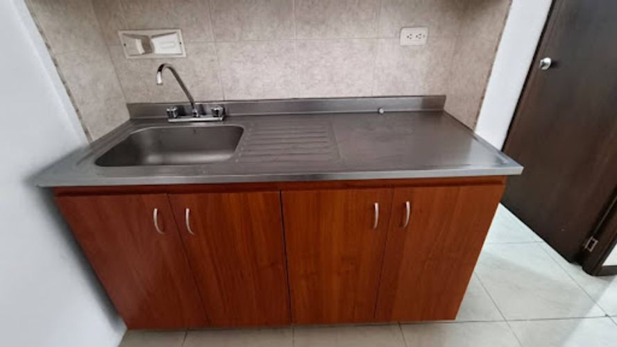 Bodega en arriendo en Aeropuerto, Rionegro, 405 m² · foto 8 de 12
