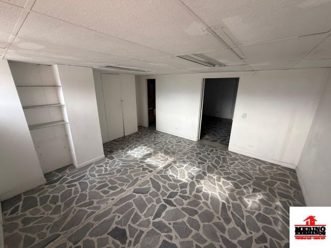 Local en venta en Prado, Medellín, 25 m² · foto 2 de 8