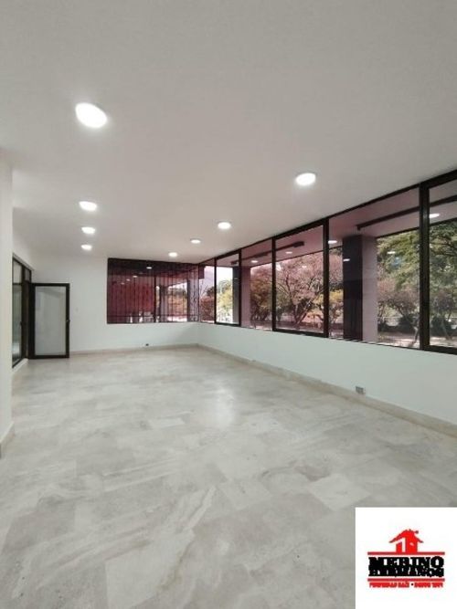 Local en arriendo en Los Colores, Medellín, 42 m² · foto 6 de 21