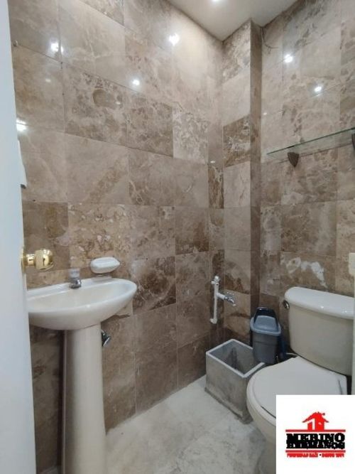 Local en arriendo en Los Colores, Medellín, 42 m² · foto 18 de 21