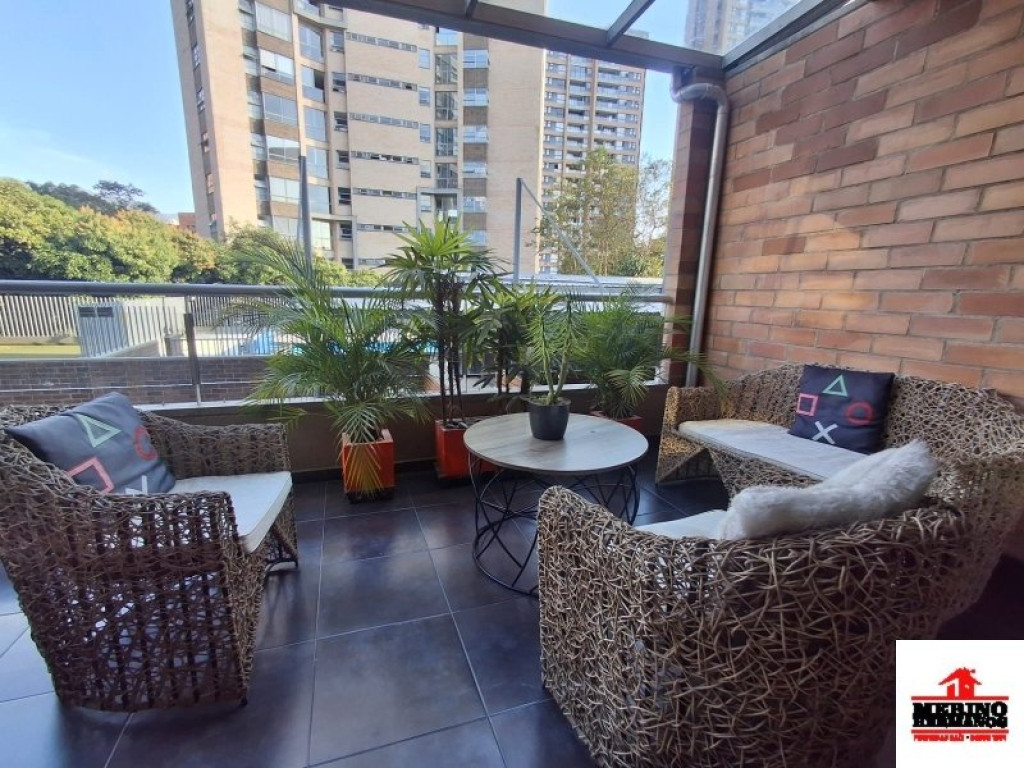 Apartamento de 3 habitaciones en venta en Castropol, Medellín — imagen 1 de 17