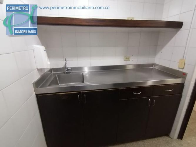 Local en arriendo en Shellmar, Medellín, 194 m² · foto 3 de 7