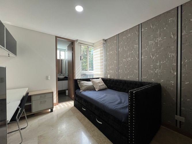 Apartamento de 3 alcobas en arriendo en El Poblado, Medellín, 130 m² · foto 5 de 13