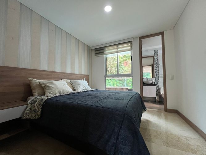 Apartamento de 3 alcobas en arriendo en El Poblado, Medellín, 130 m² · foto 10 de 13