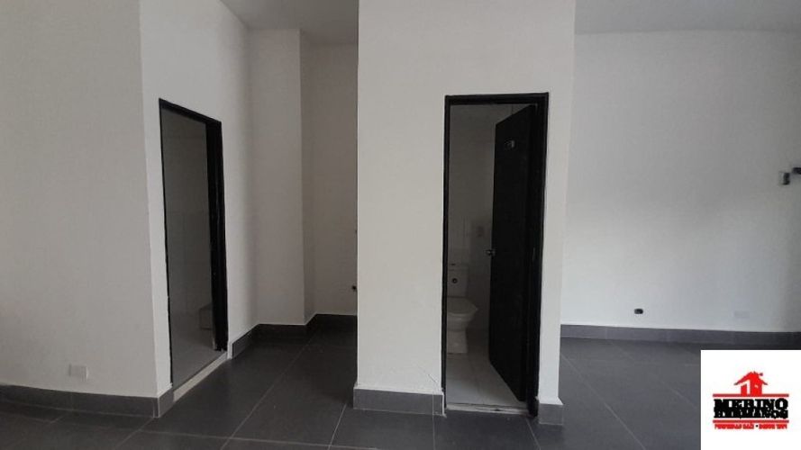 Local en arriendo en La America, Medellín, 38 m² · foto 7 de 16