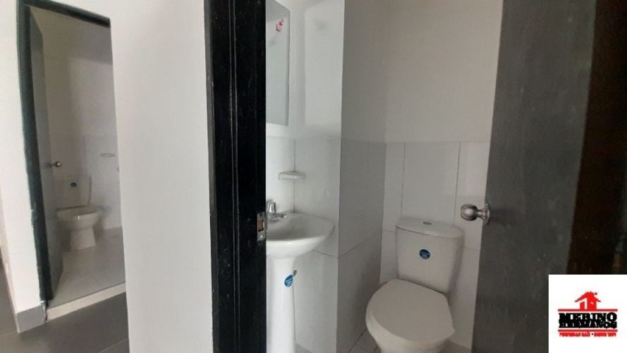 Local en arriendo en La America, Medellín, 38 m² · foto 8 de 16