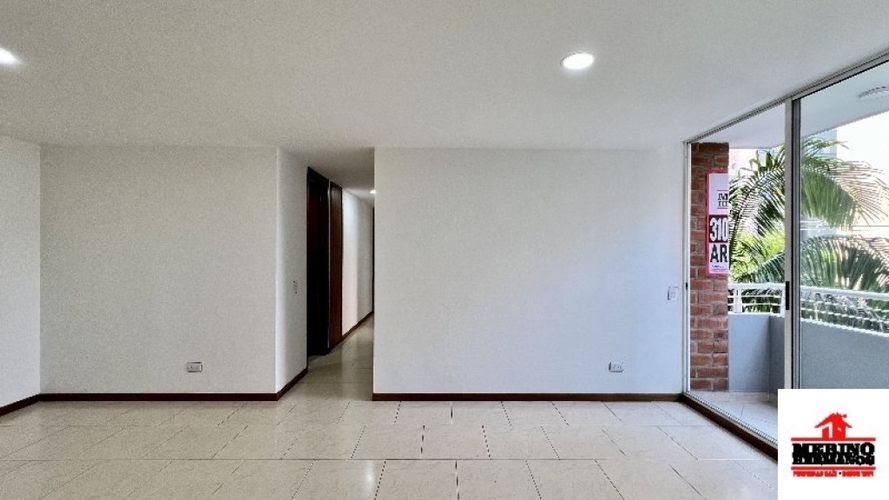 Apartamento de 3 alcobas en arriendo en Lorena, Medellín, 110 m² · foto 4 de 24