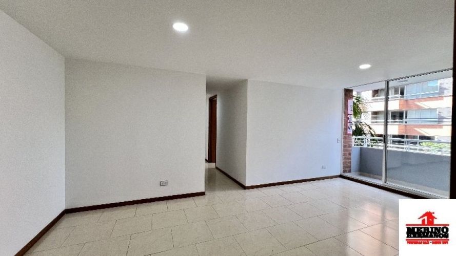 Apartamento de 3 alcobas en arriendo en Lorena, Medellín, 110 m² · foto 5 de 24