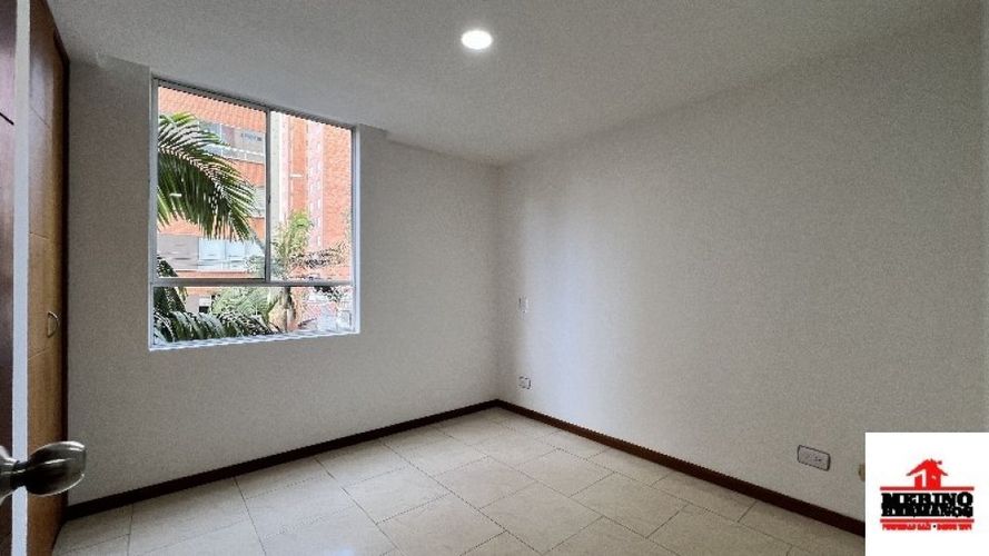 Apartamento de 3 alcobas en arriendo en Lorena, Medellín, 110 m² · foto 12 de 24