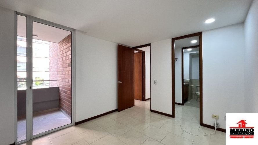Apartamento de 3 alcobas en arriendo en Lorena, Medellín, 110 m² · foto 13 de 24