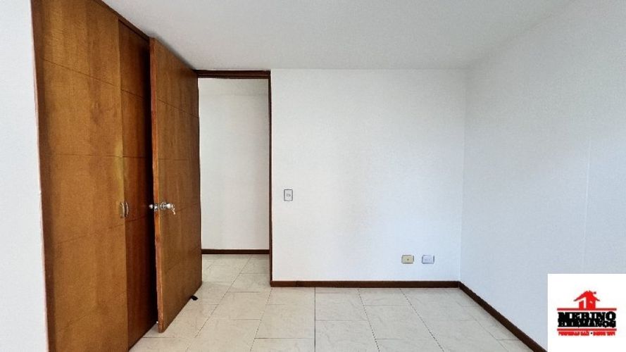 Apartamento de 3 alcobas en arriendo en Lorena, Medellín, 110 m² · foto 16 de 24