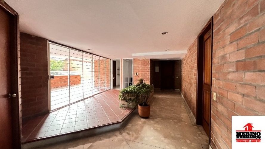 Apartamento de 3 alcobas en arriendo en Lorena, Medellín, 110 m² · foto 23 de 24