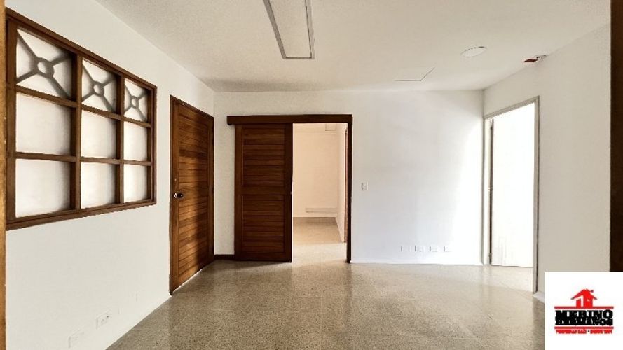 Consultorio en arriendo en La Mota, Medellín, 25 m² · foto 2 de 13