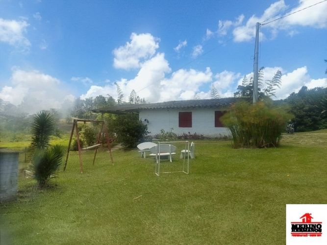 Casa de 3 alcobas en venta en Central, Marinilla, 150 m² · foto 8 de 24