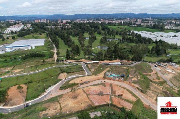 Lote en venta en Centro, Rionegro, 975 m² · foto 6 de 19