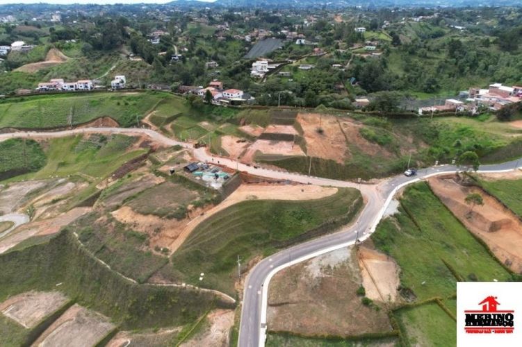 Lote en venta en Centro, Rionegro, 975 m² · foto 14 de 19