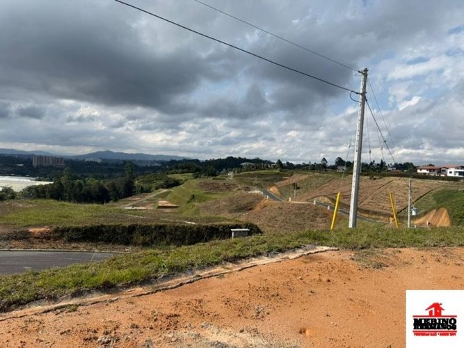 Lote en venta en Centro, Rionegro, 2000 m² · foto 4 de 18