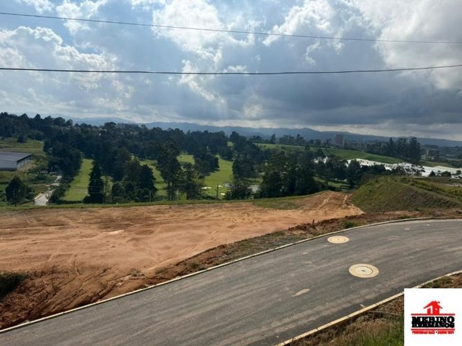 Lote en venta en Centro, Rionegro, 1008 m² · foto 4 de 20