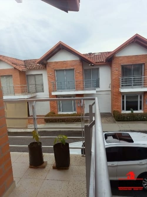 Casa de 3 alcobas en venta en La Ceja, 130 m² · foto 3 de 24