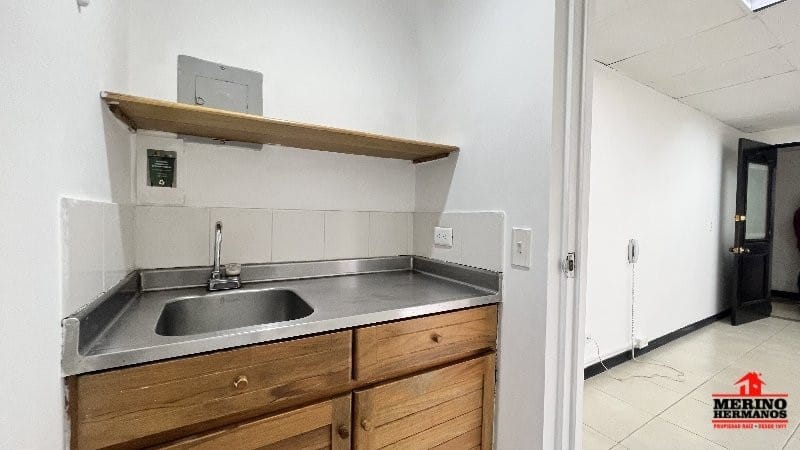 Oficina en arriendo en Patio Bonito, Medellín, 34 m² · foto 14 de 17