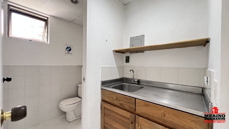 Oficina en arriendo en Patio Bonito, Medellín, 34 m² · foto 15 de 17