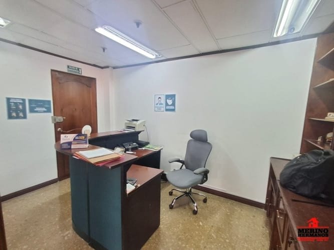 Consultorio en venta en La Candelaria, Medellín, 90 m² · foto 5 de 8