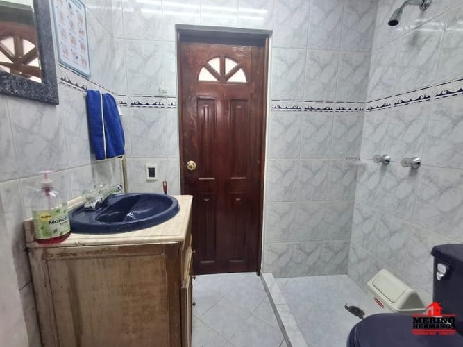 Consultorio en venta en La Candelaria, Medellín, 90 m² · foto 7 de 8