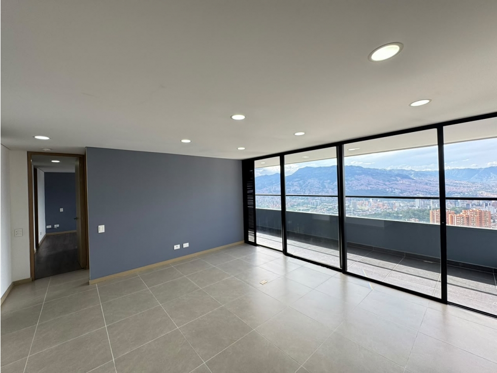 Apartamento en arriendo en Las Palmas, Medellín · foto 3 de 11
