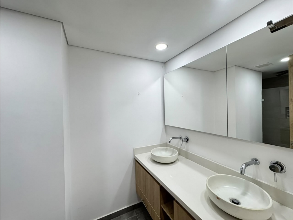 Apartamento en arriendo en Las Palmas, Medellín · foto 9 de 11