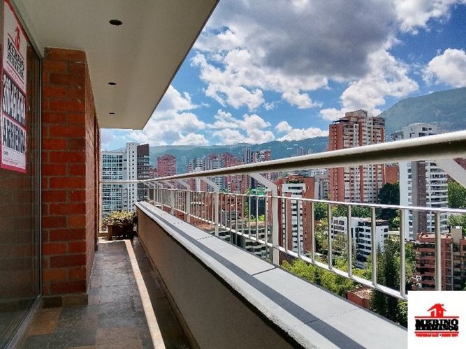 Apartamento de 3 alcobas en arriendo en Los Balsos, Medellín, 108 m² · foto 6 de 24