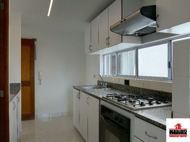 Apartamento de 3 alcobas en arriendo en Los Balsos, Medellín, 108 m² · foto 11 de 24