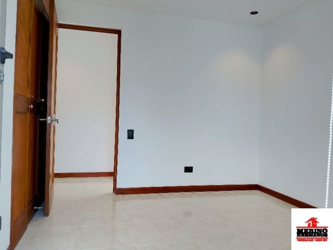 Apartamento de 3 alcobas en arriendo en Los Balsos, Medellín, 108 m² · foto 19 de 24