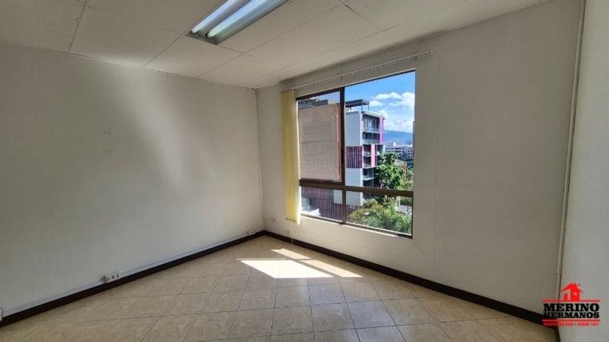 Oficina en arriendo en Patio Bonito, Medellín, 37 m² · foto 4 de 18