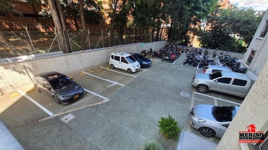 Oficina en arriendo en Patio Bonito, Medellín, 37 m² · foto 17 de 18