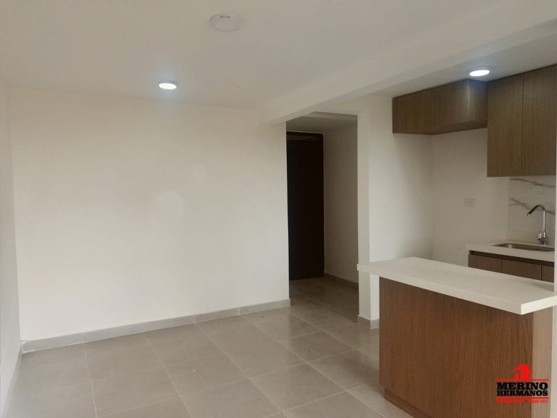 Apartamento en arriendo en Centro, Rionegro · foto 2 de 24