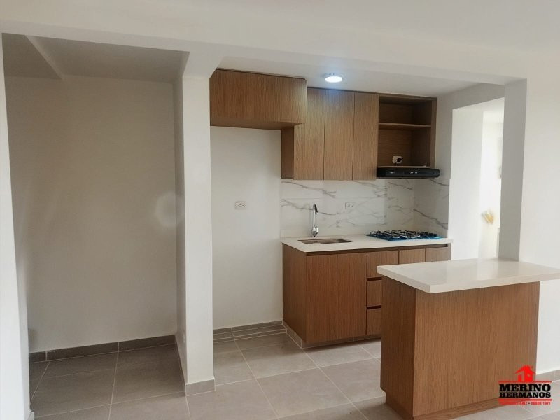 Apartamento en arriendo en Centro, Rionegro · foto 3 de 24